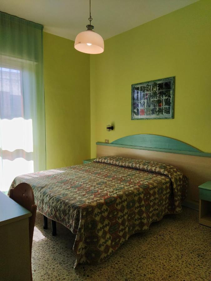 Hotel Prestigio Cesenatico Exterior foto