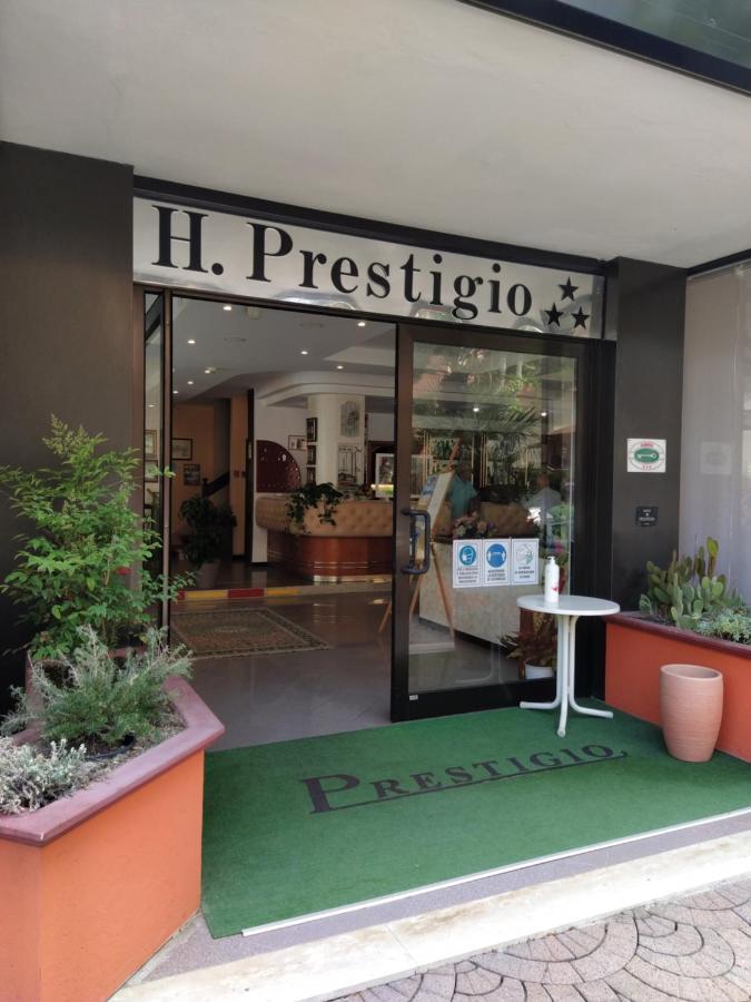Hotel Prestigio Cesenatico Exterior foto