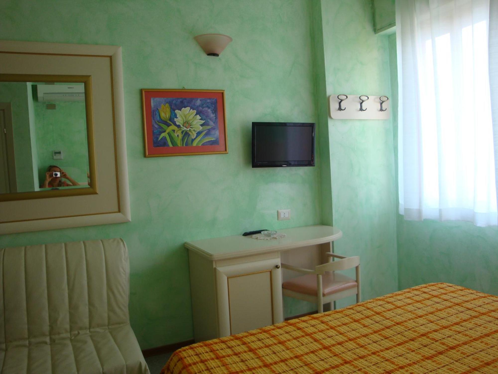 Hotel Prestigio Cesenatico Habitación foto